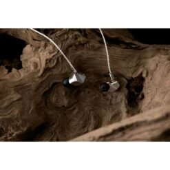 Final Audio - B3 - Double Balanced Armature In-Ear Headphones -Electronics Store b 3 b3 01 main